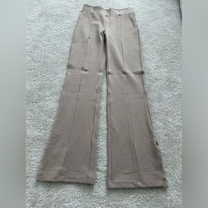 A&F SM high waist pant
